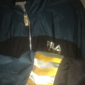 ✨90’s Fila Tech Windbreaker✨